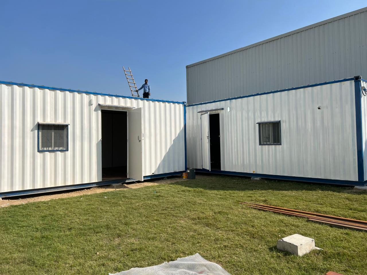40 feet shipping container manufactured by SR Enterprises